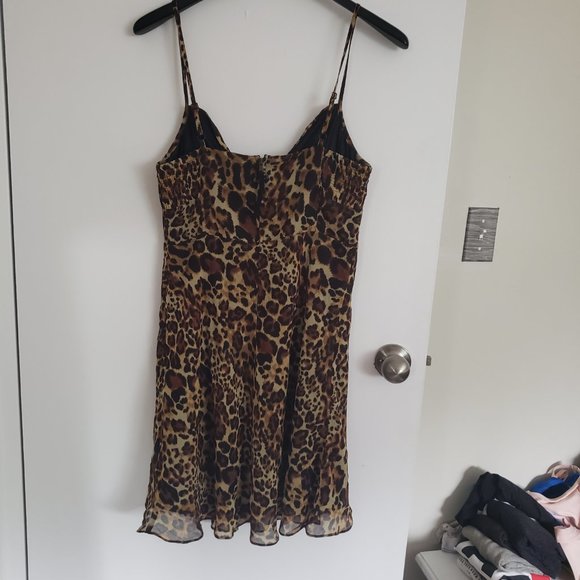 Guess Top - Picture 2 of 3